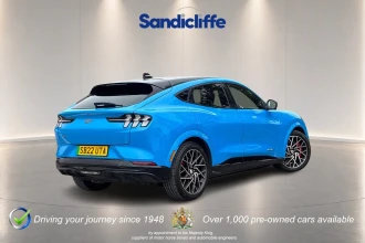 Vehicle Thumbnail 4