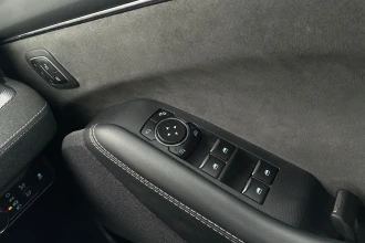 Vehicle Thumbnail 40