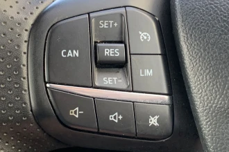 Vehicle Thumbnail 31