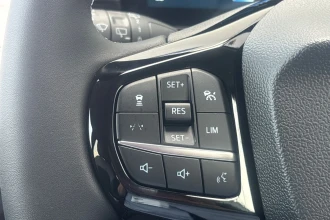 Vehicle Thumbnail 31