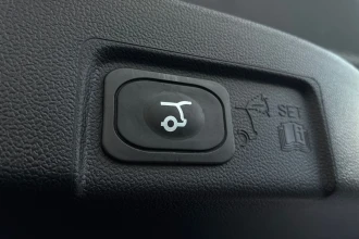 Vehicle Thumbnail 25