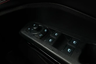 Vehicle Thumbnail 32