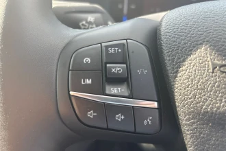 Vehicle Thumbnail 24