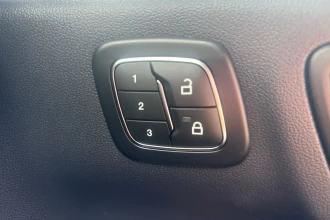 Vehicle Thumbnail 26