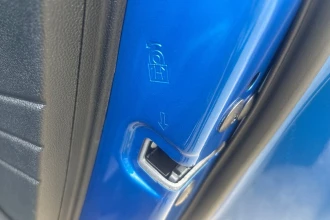 Vehicle Thumbnail 54