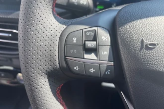 Vehicle Thumbnail 32