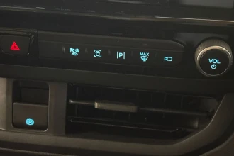 Vehicle Thumbnail 28