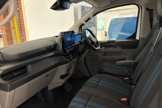 Vehicle Thumbnail 14