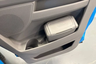 Vehicle Thumbnail 34