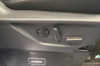 Vehicle Thumbnail 36