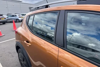 Vehicle Thumbnail 11
