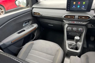 Vehicle Thumbnail 30