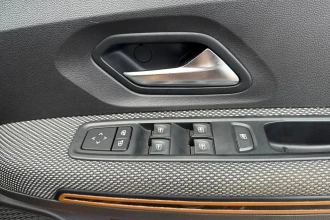Vehicle Thumbnail 40