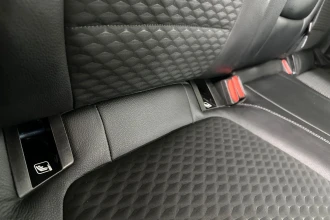 Vehicle Thumbnail 30