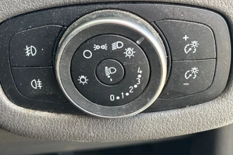 Vehicle Thumbnail 9