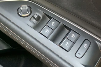 Vehicle Thumbnail 38