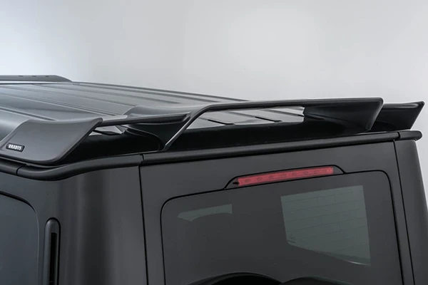 REAR SPOILER