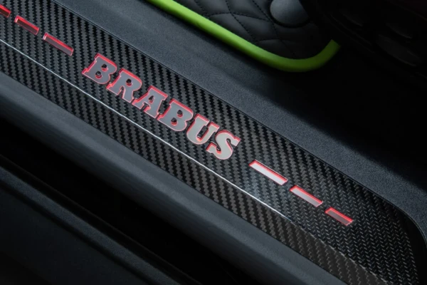 CARBON SCUFF PLATES