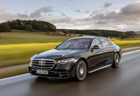 The new S 580 e L plug-in hybrid