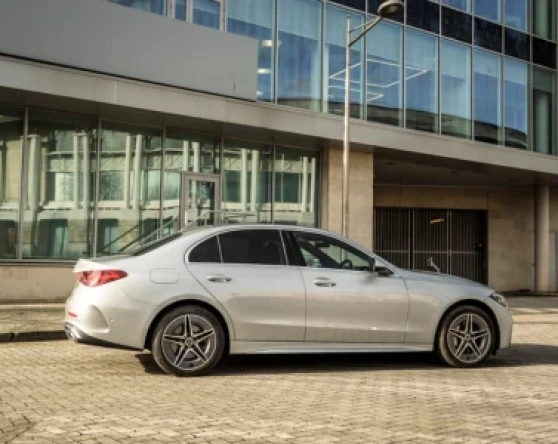 Premium Hybrid Car of the Year 2023 Image 1