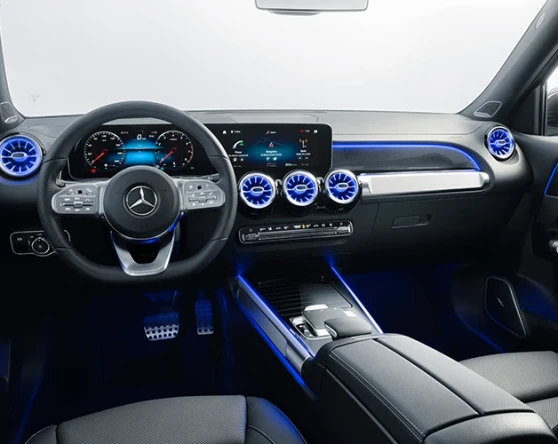 The new Mercedes-Benz GLB Image 1