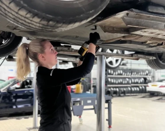 A day in a life of a Sandown Mercedes-Benz Technician Image 1