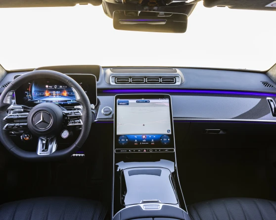 The S-Class from Mercedes-AMG with E Performance Image 2