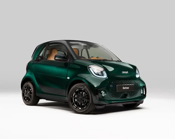 smart EQ fortwo coupé Racing Green Edition. Image 2