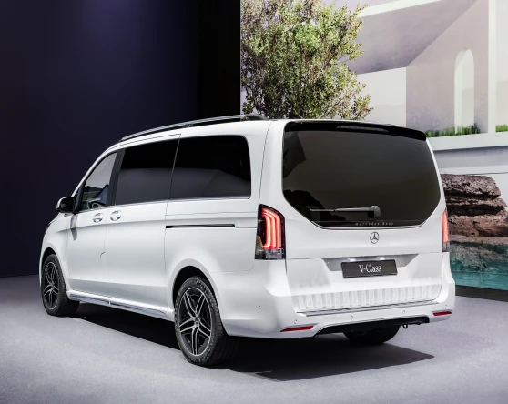 The new Mercedes-Benz V-Class Facelift Image 3