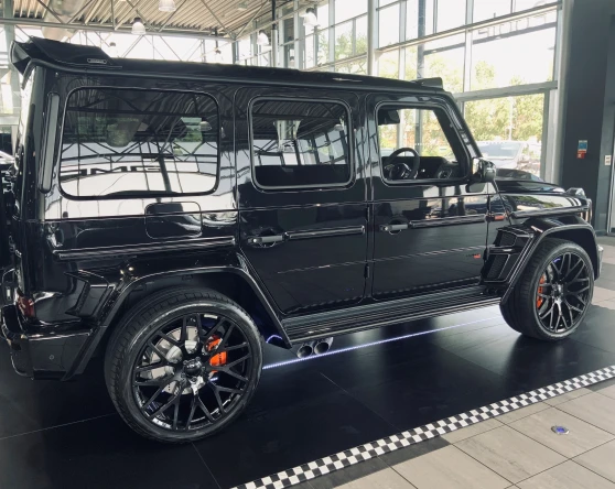 THE WORLD OF SANDOWN BRABUS Image 1