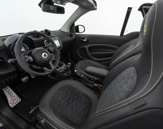 ULTIMATE E WORLD PREMIERE Image 5