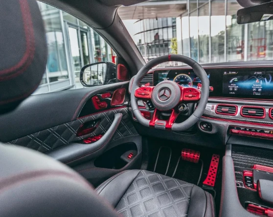 THE WORLD’S FASTEST SUV Image 3