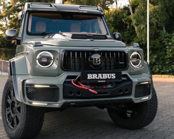 BRABUS 800 4x4² Stealth Green Image 2