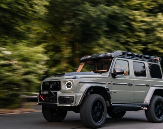 BRABUS 800 4x4² Stealth Green Image 3