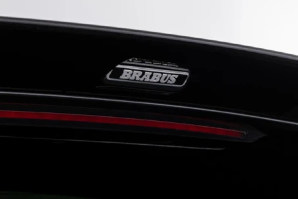 REAR SPOILER