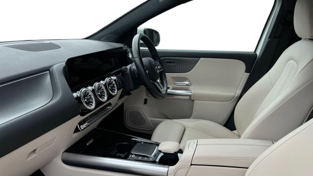 Mercedes-Benz EQA Listing Image