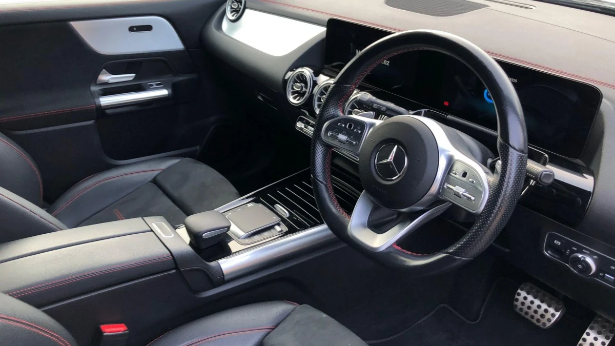 Mercedes-Benz EQA Image 3