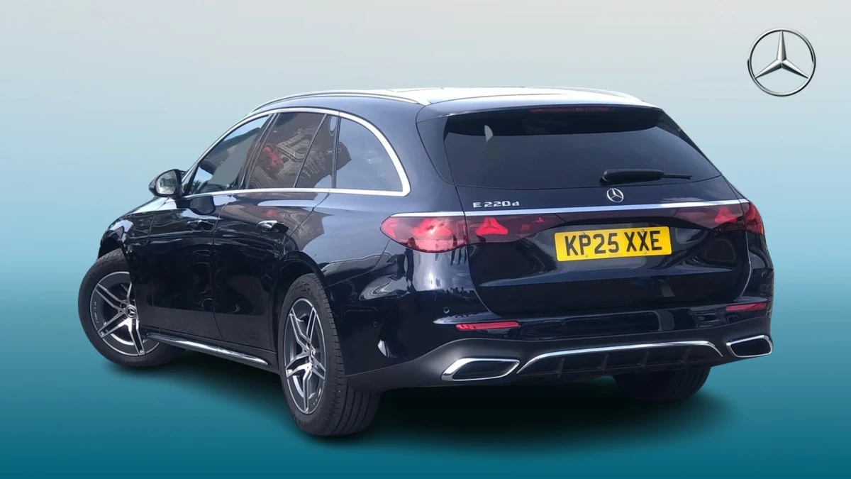 Mercedes-Benz E-Class Image 2