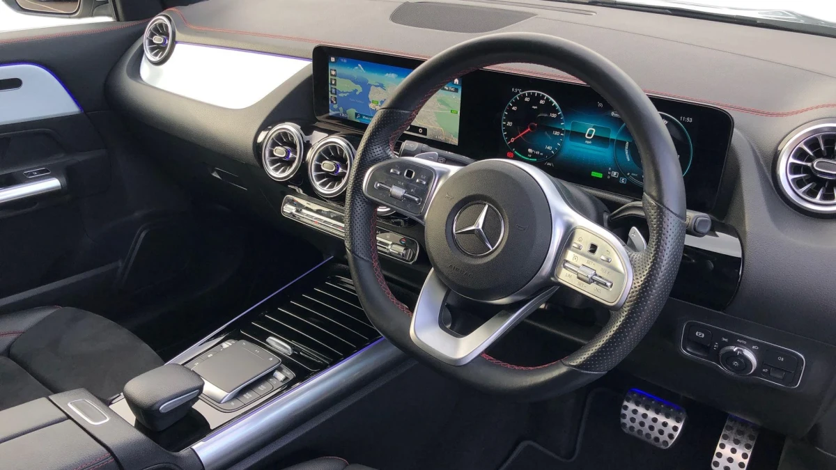 Mercedes-Benz EQA Image 3