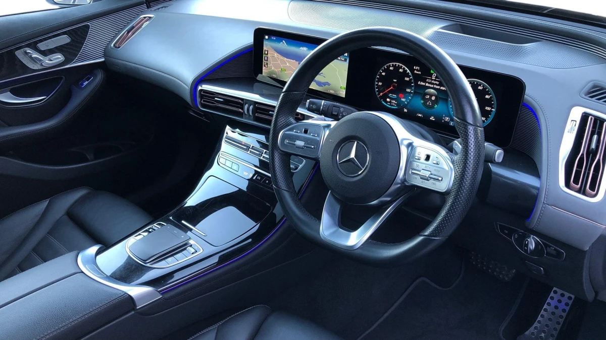 Mercedes-Benz EQC Image 3
