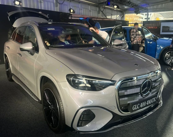 Sandown attends Mercedes-Benz Global Training. Image 3