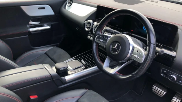 Mercedes-Benz EQA Listing Image