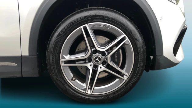 Mercedes-Benz GLA Listing Image