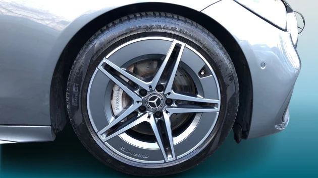 Mercedes-Benz C-Class Listing Image