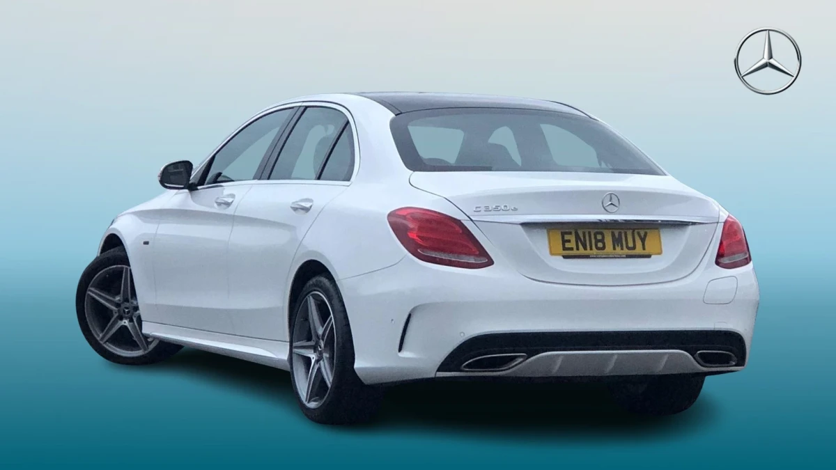 Mercedes-Benz C-Class Image 2