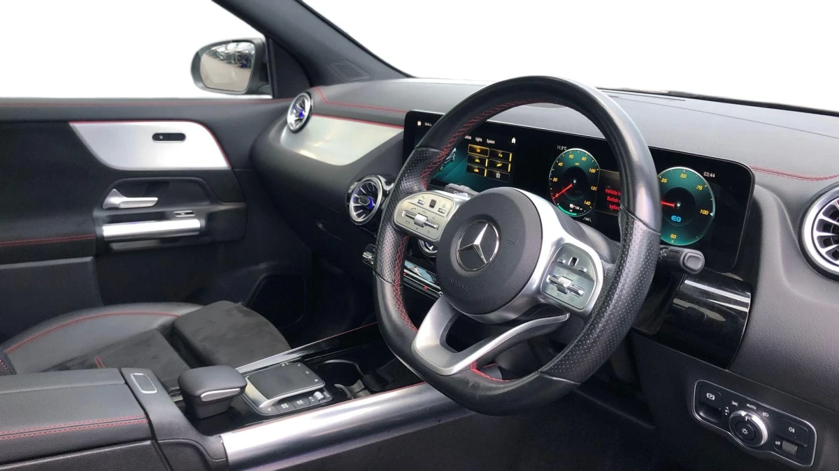 Mercedes-Benz EQA Image 3