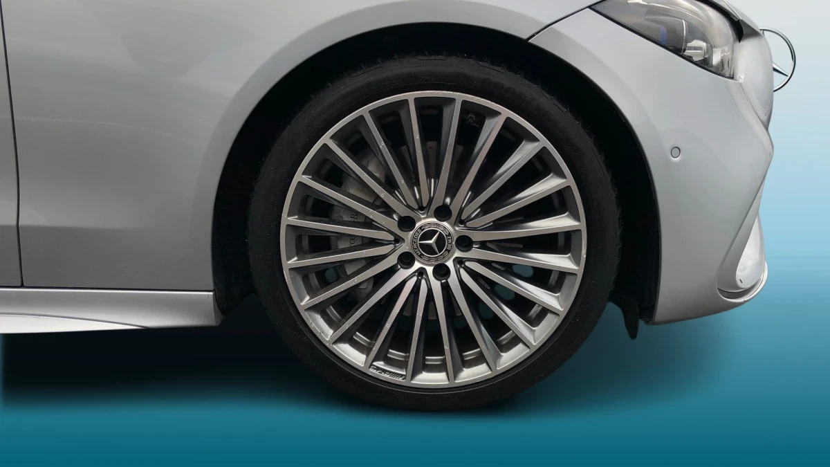 Mercedes-Benz C-Class Image 5