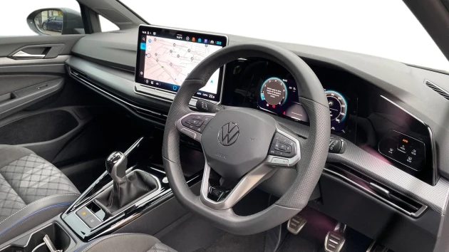 Volkswagen Golf Listing Image