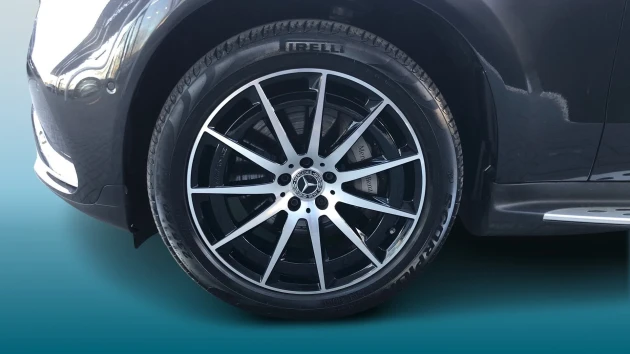 Mercedes-Benz EQC Listing Image