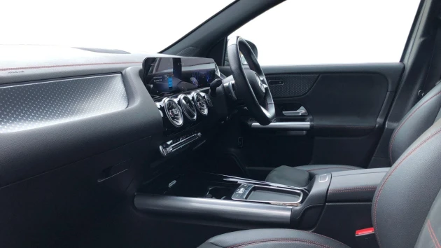 Mercedes-Benz EQA Listing Image